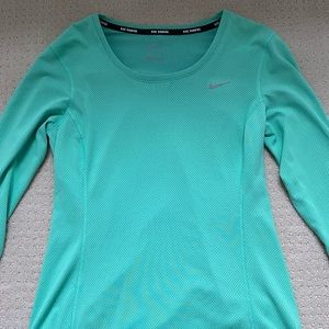Nike long sleeve running top